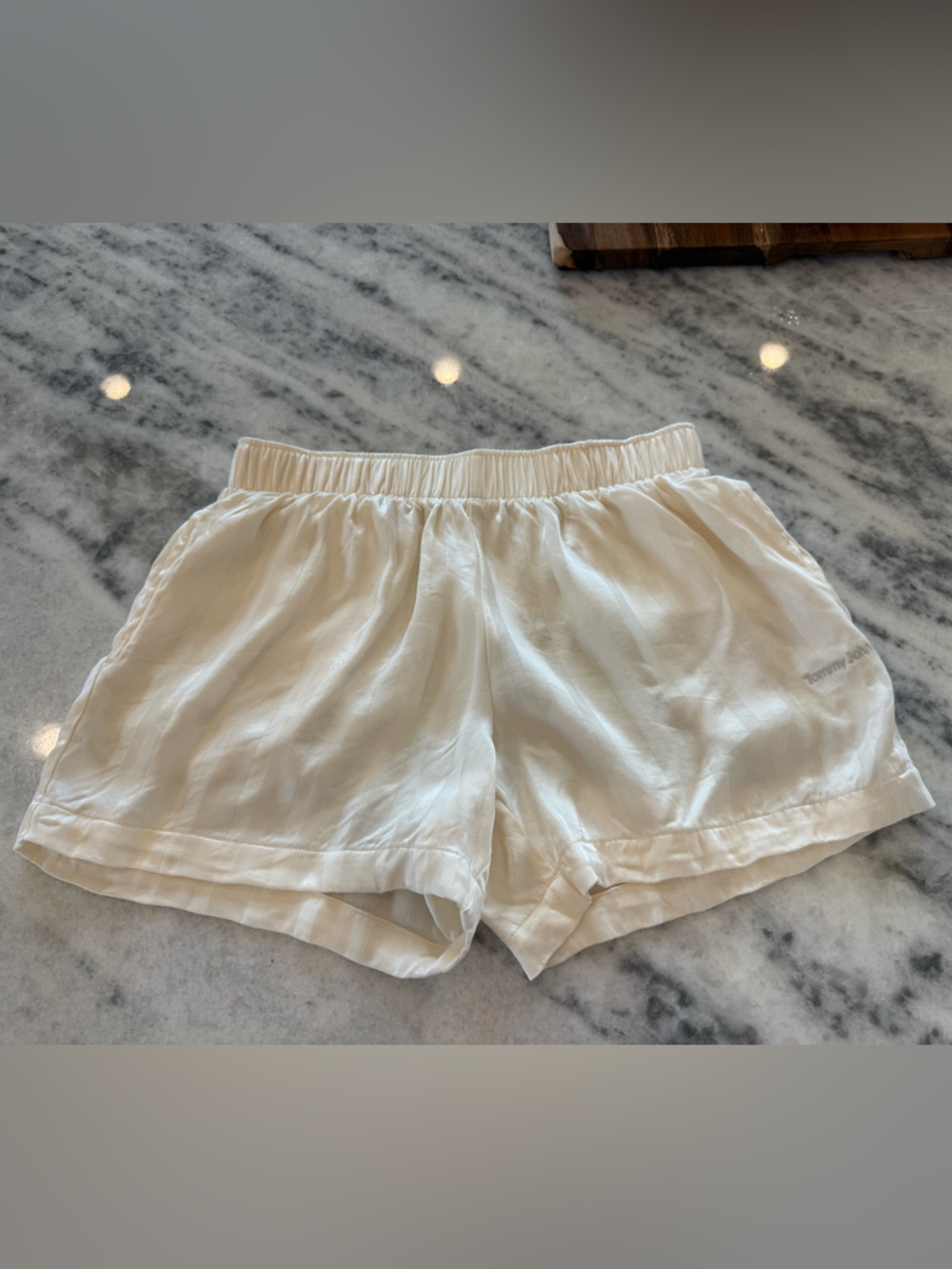 Tommy John Cream Silky Satin Lounge Pajama Shorts extra small